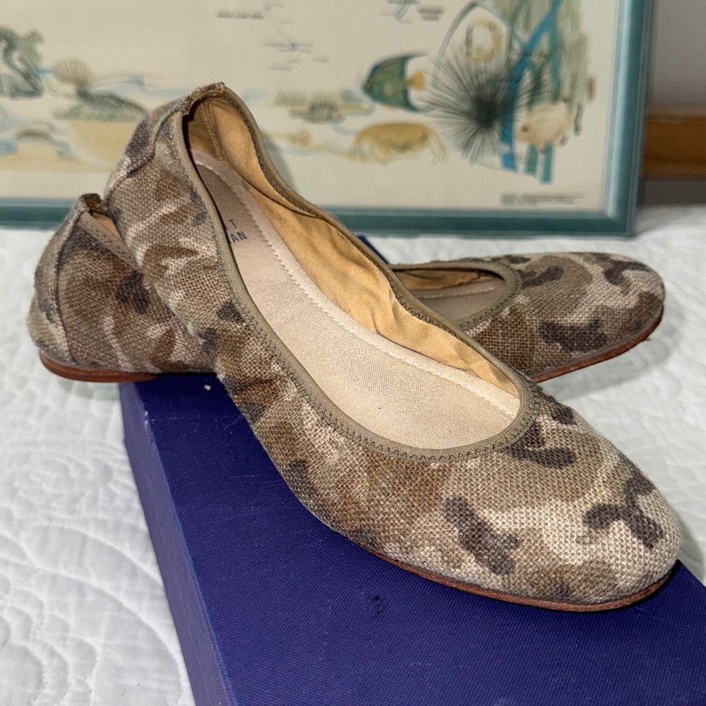 Stuart Weitzman Tan Camouflage Flats